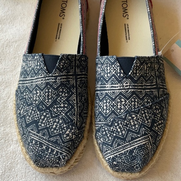 🪷 TOMS HMONG INDIGO FLORAL ROPE ESPADRILLE 🪷 - Picture 8 of 16